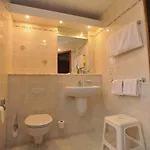 D'inzepre Hotel
