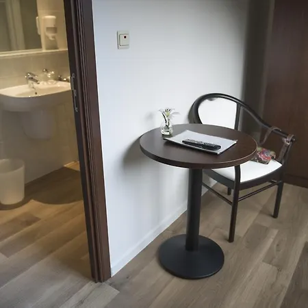 Hotel D'inzepré 3*
