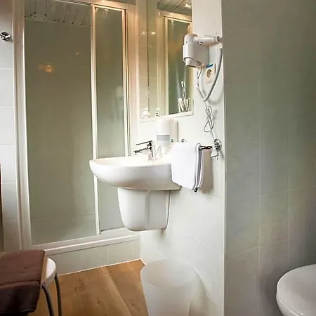 D'inzepré Hotel 3*