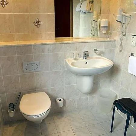 D'inzepré Hotel 3*